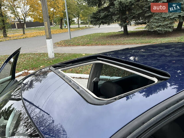 Синий Фольксваген Гольф, объемом двигателя 1.39 л и пробегом 233 тыс. км за 3850 $, фото 51 на Automoto.ua