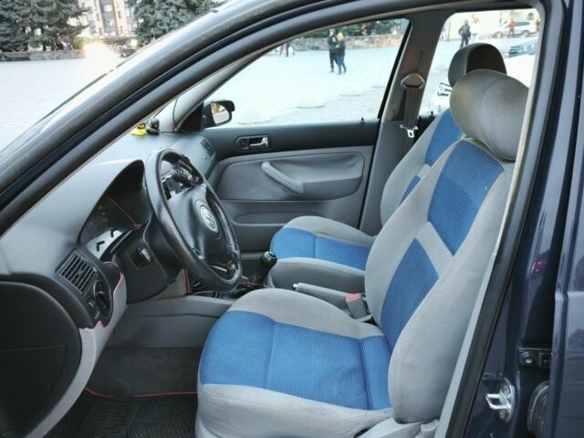 Синій Фольксваген Гольф, об'ємом двигуна 1.4 л та пробігом 355 тис. км за 3700 $, фото 9 на Automoto.ua