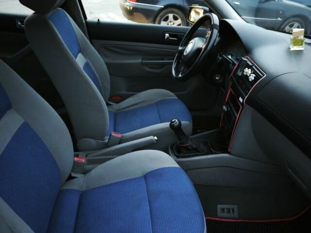 Синій Фольксваген Гольф, об'ємом двигуна 1.4 л та пробігом 355 тис. км за 3700 $, фото 14 на Automoto.ua