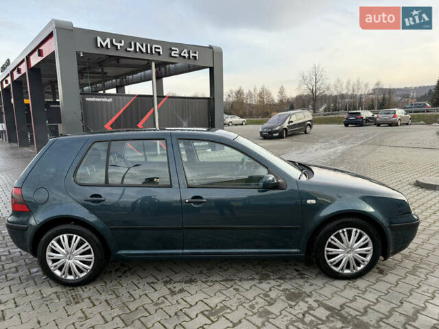Синій Фольксваген Гольф, об'ємом двигуна 1.39 л та пробігом 216 тис. км за 3700 $, фото 11 на Automoto.ua