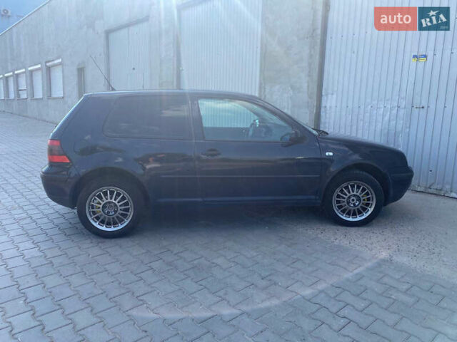 Синий Фольксваген Гольф, объемом двигателя 1.6 л и пробегом 135 тыс. км за 4800 $, фото 3 на Automoto.ua