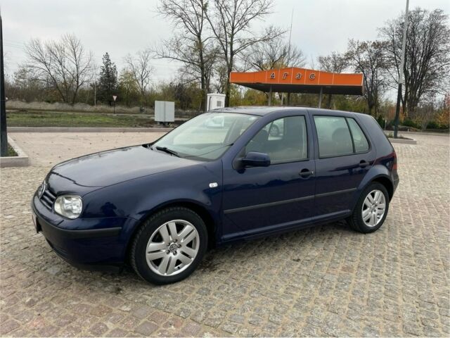 Синий Фольксваген Гольф, объемом двигателя 0 л и пробегом 400 тыс. км за 2350 $, фото 1 на Automoto.ua