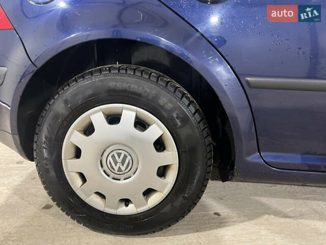 Синій Фольксваген Гольф, об'ємом двигуна 1.39 л та пробігом 169 тис. км за 4000 $, фото 10 на Automoto.ua