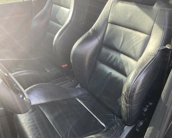 Синий Фольксваген Гольф, объемом двигателя 1.6 л и пробегом 380 тыс. км за 3500 $, фото 5 на Automoto.ua