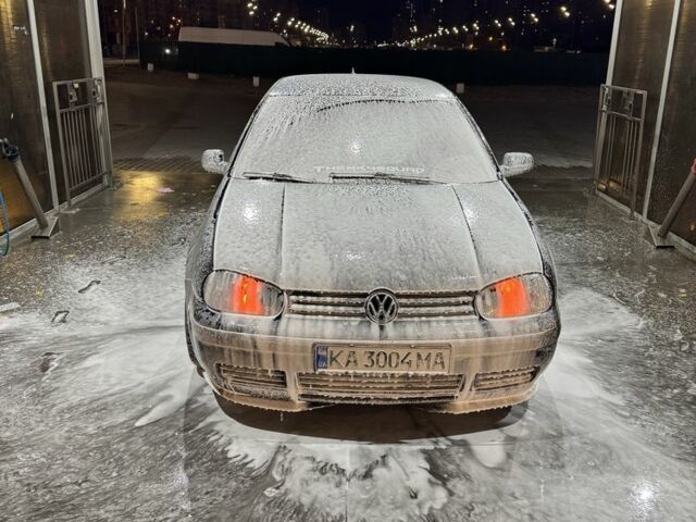 Синий Фольксваген Гольф, объемом двигателя 1.6 л и пробегом 290 тыс. км за 5000 $, фото 3 на Automoto.ua