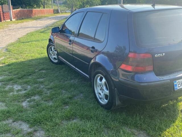 Синий Фольксваген Гольф, объемом двигателя 1.6 л и пробегом 271 тыс. км за 4600 $, фото 9 на Automoto.ua