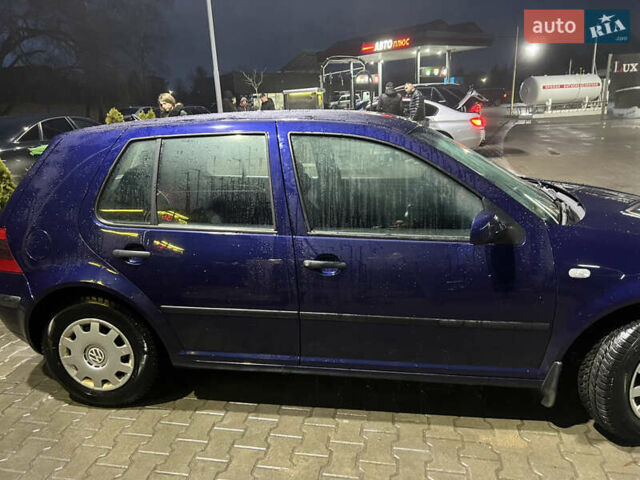 Синій Фольксваген Гольф, об'ємом двигуна 1.39 л та пробігом 169 тис. км за 4000 $, фото 87 на Automoto.ua
