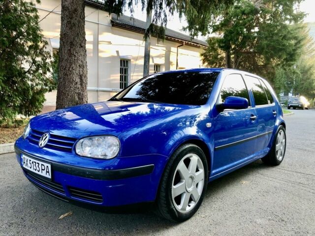 Синий Фольксваген Гольф, объемом двигателя 1.4 л и пробегом 274 тыс. км за 3850 $, фото 5 на Automoto.ua