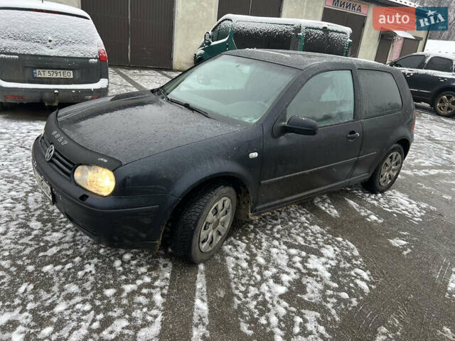 Синий Фольксваген Гольф, объемом двигателя 1.98 л и пробегом 269 тыс. км за 2950 $, фото 2 на Automoto.ua