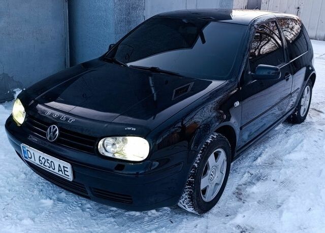 Синий Фольксваген Гольф, объемом двигателя 2 л и пробегом 280 тыс. км за 4600 $, фото 5 на Automoto.ua