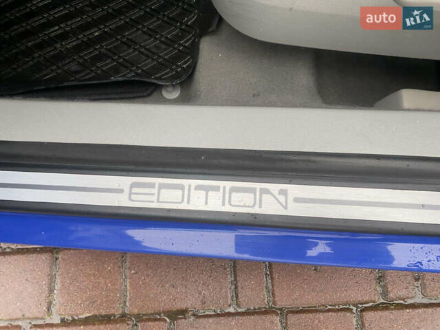 Синий Фольксваген Гольф, объемом двигателя 1.6 л и пробегом 226 тыс. км за 4800 $, фото 24 на Automoto.ua