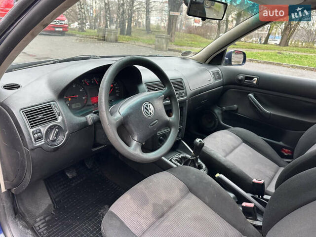 Синий Фольксваген Гольф, объемом двигателя 1.9 л и пробегом 337 тыс. км за 2850 $, фото 30 на Automoto.ua