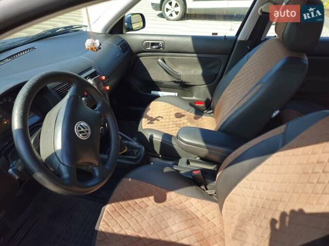 Синий Фольксваген Гольф, объемом двигателя 1.9 л и пробегом 345 тыс. км за 3000 $, фото 8 на Automoto.ua