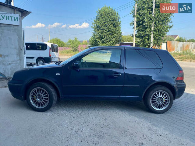 Синий Фольксваген Гольф, объемом двигателя 1.6 л и пробегом 135 тыс. км за 4800 $, фото 2 на Automoto.ua