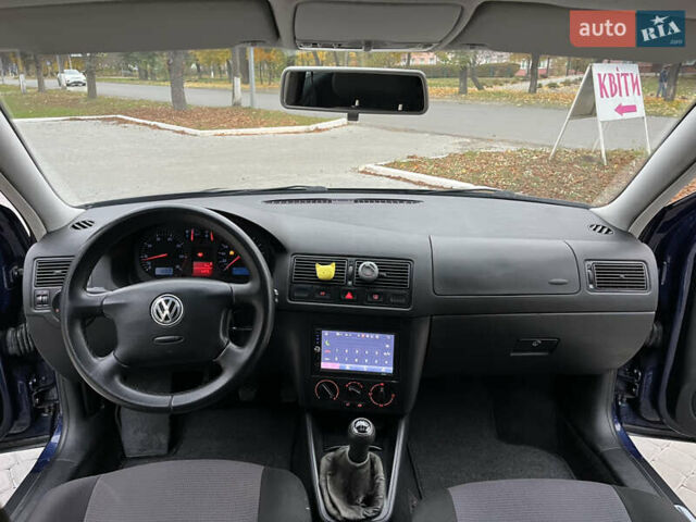 Синий Фольксваген Гольф, объемом двигателя 1.39 л и пробегом 233 тыс. км за 3850 $, фото 42 на Automoto.ua
