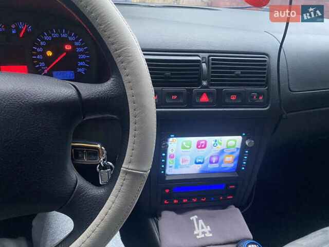 Синій Фольксваген Гольф, об'ємом двигуна 1.6 л та пробігом 226 тис. км за 4500 $, фото 13 на Automoto.ua