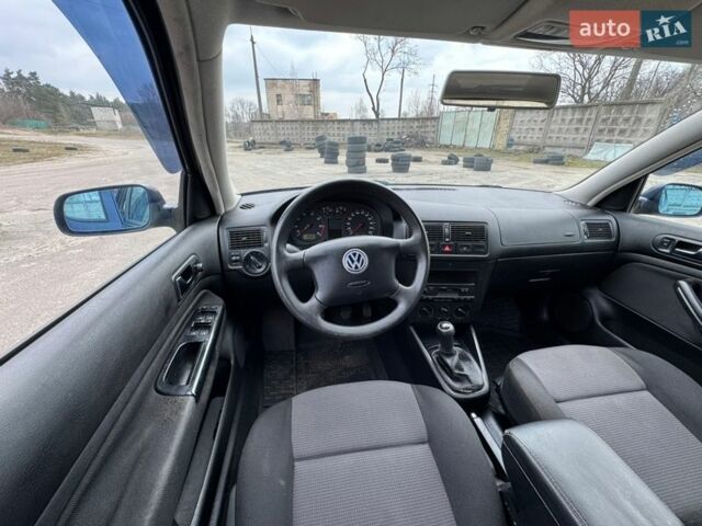 Синий Фольксваген Гольф, объемом двигателя 1.39 л и пробегом 270 тыс. км за 3400 $, фото 23 на Automoto.ua