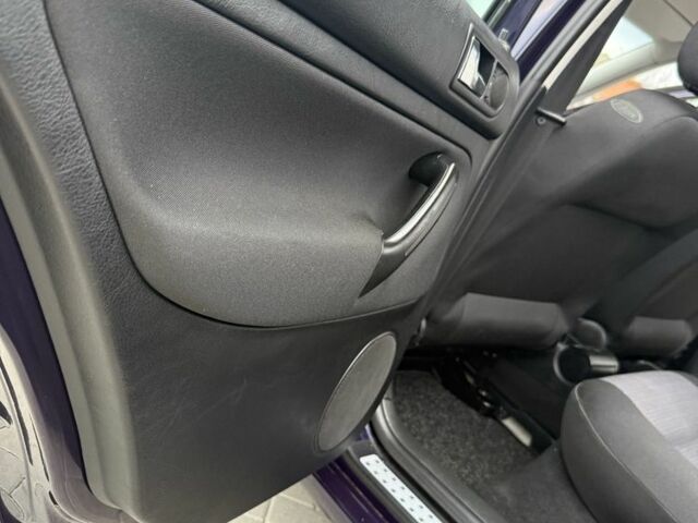 Синій Фольксваген Гольф, об'ємом двигуна 1.6 л та пробігом 99 тис. км за 5400 $, фото 20 на Automoto.ua