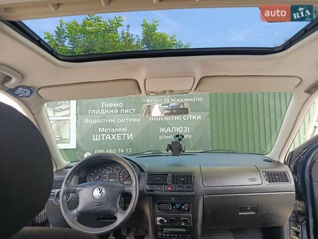 Синий Фольксваген Гольф, объемом двигателя 1.98 л и пробегом 233 тыс. км за 4600 $, фото 2 на Automoto.ua