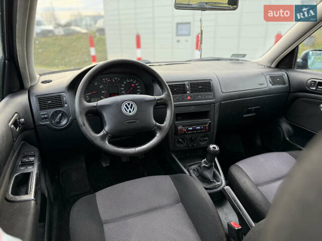 Синій Фольксваген Гольф, об'ємом двигуна 1.39 л та пробігом 216 тис. км за 3700 $, фото 20 на Automoto.ua