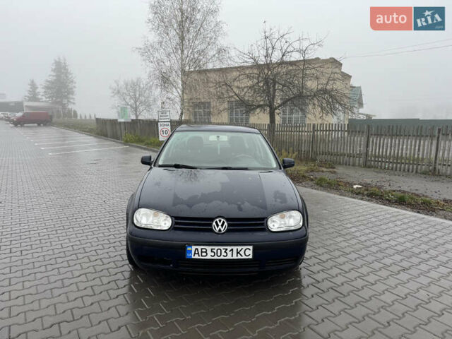 Синий Фольксваген Гольф, объемом двигателя 1.39 л и пробегом 210 тыс. км за 3450 $, фото 5 на Automoto.ua