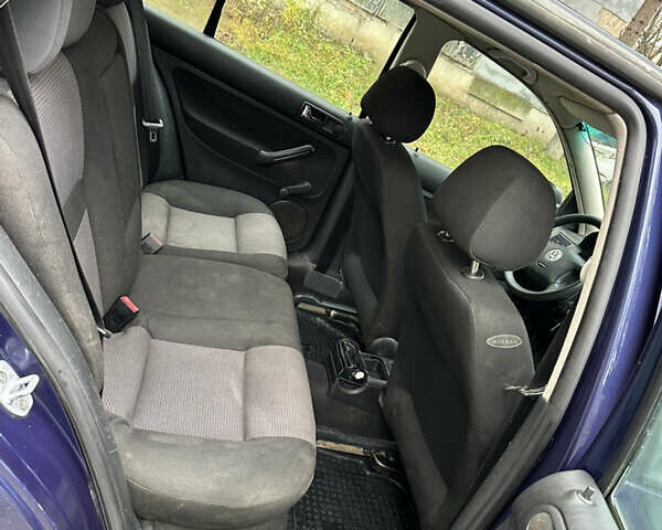 Синий Фольксваген Гольф, объемом двигателя 1.9 л и пробегом 337 тыс. км за 2850 $, фото 36 на Automoto.ua