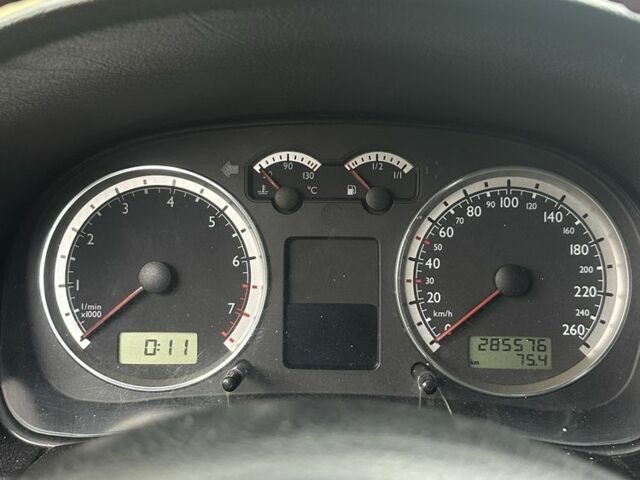 Синій Фольксваген Гольф, об'ємом двигуна 2 л та пробігом 250 тис. км за 4500 $, фото 2 на Automoto.ua