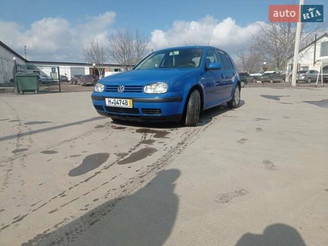 Синий Фольксваген Гольф, объемом двигателя 1.6 л и пробегом 380 тыс. км за 5548 $, фото 6 на Automoto.ua