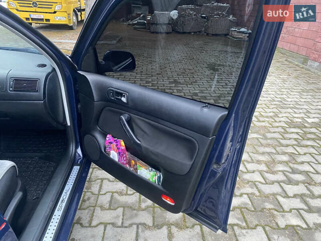 Синій Фольксваген Гольф, об'ємом двигуна 1.6 л та пробігом 226 тис. км за 4500 $, фото 4 на Automoto.ua