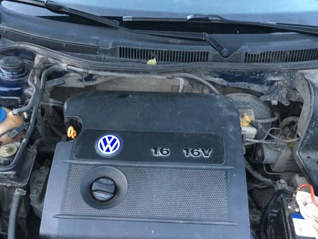 Синий Фольксваген Гольф, объемом двигателя 1.6 л и пробегом 363 тыс. км за 3500 $, фото 9 на Automoto.ua