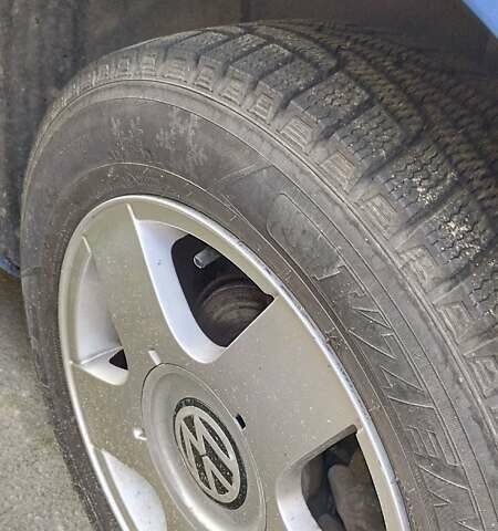 Синий Фольксваген Гольф, объемом двигателя 1.6 л и пробегом 257 тыс. км за 4200 $, фото 4 на Automoto.ua