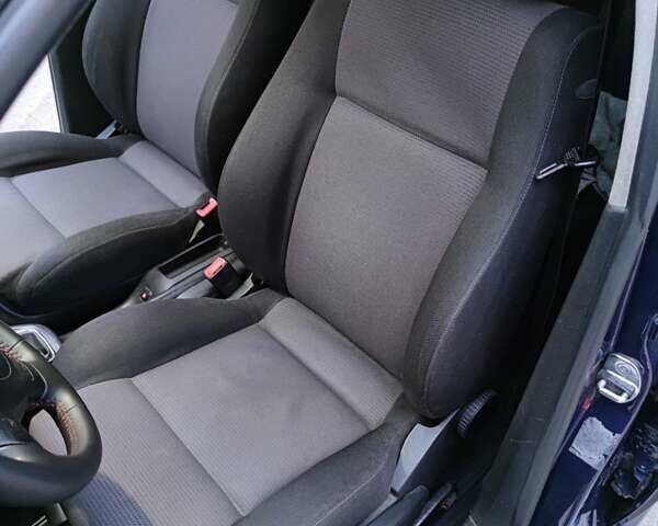 Фольксваген Гольф 2002 в Виннице на Automoto.ua Синий Фольксваген Гольф, объемом двигателя 1.6 л и пробегом 242 тыс. км за 5300 $, фото 21 на Automoto.ua