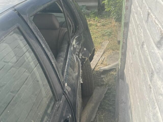 Синий Фольксваген Гольф, объемом двигателя 1.4 л и пробегом 200 тыс. км за 712 $, фото 5 на Automoto.ua