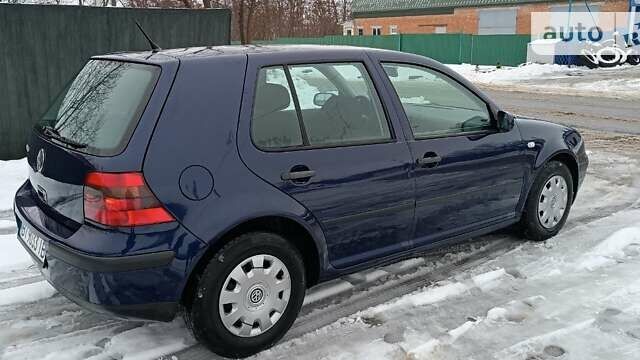 Синий Фольксваген Гольф, объемом двигателя 1.39 л и пробегом 190 тыс. км за 4500 $, фото 6 на Automoto.ua