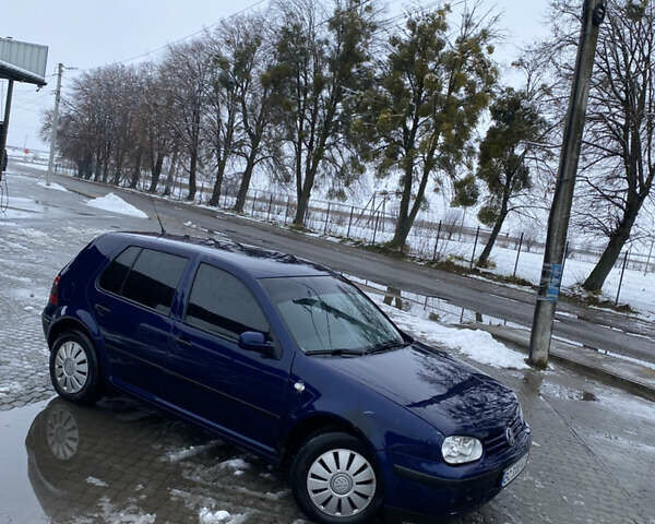 Синий Фольксваген Гольф, объемом двигателя 1.39 л и пробегом 356 тыс. км за 2799 $, фото 3 на Automoto.ua