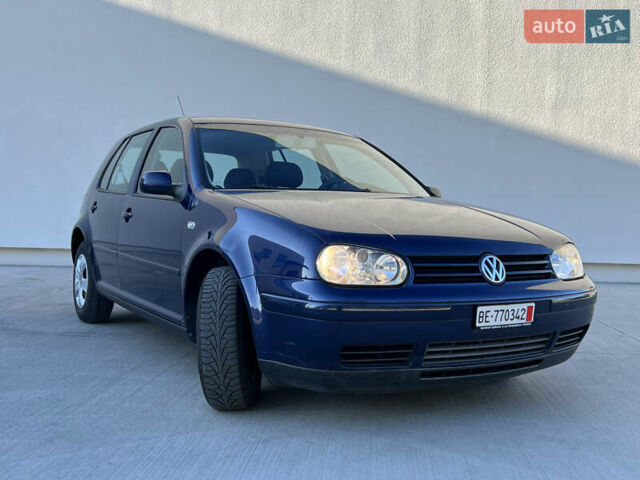 Синий Фольксваген Гольф, объемом двигателя 1.6 л и пробегом 284 тыс. км за 5350 $, фото 12 на Automoto.ua