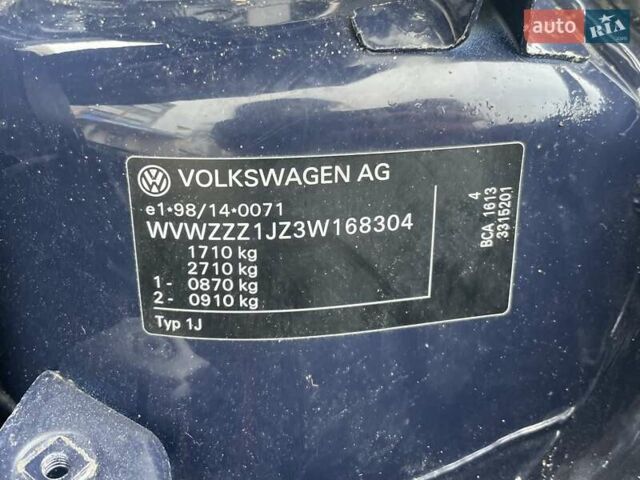 Синий Фольксваген Гольф, объемом двигателя 1.39 л и пробегом 220 тыс. км за 5150 $, фото 44 на Automoto.ua