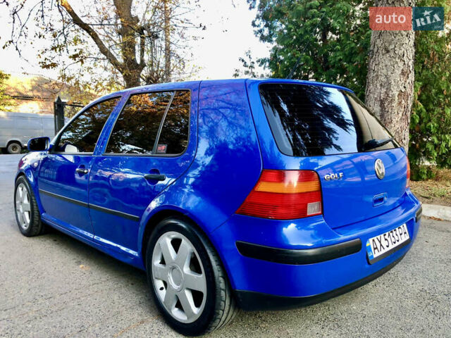 Синий Фольксваген Гольф, объемом двигателя 1.39 л и пробегом 274 тыс. км за 3850 $, фото 3 на Automoto.ua