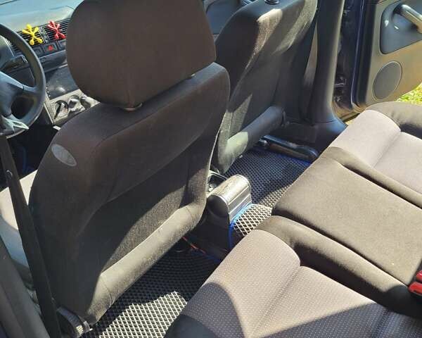 Синий Фольксваген Гольф, объемом двигателя 1.39 л и пробегом 203 тыс. км за 3600 $, фото 7 на Automoto.ua