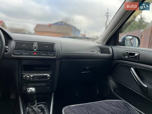 Синій Фольксваген Гольф, об'ємом двигуна 1.6 л та пробігом 315 тис. км за 3850 $, фото 36 на Automoto.ua