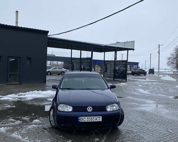 Синий Фольксваген Гольф, объемом двигателя 1.39 л и пробегом 350 тыс. км за 2599 $, фото 3 на Automoto.ua