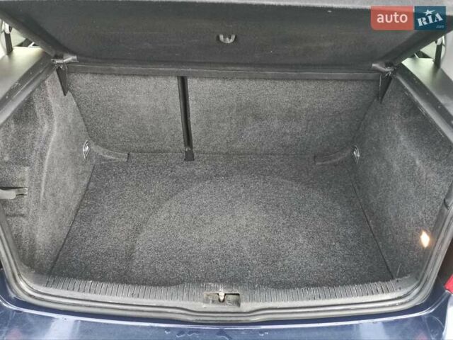 Синій Фольксваген Гольф, об'ємом двигуна 1.6 л та пробігом 196 тис. км за 3199 $, фото 16 на Automoto.ua