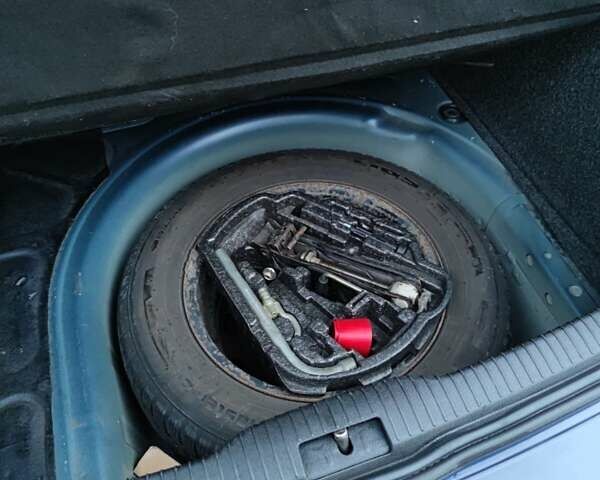 Фольксваген Гольф 2002 в Виннице на Automoto.ua Синий Фольксваген Гольф, объемом двигателя 1.6 л и пробегом 242 тыс. км за 5300 $, фото 35 на Automoto.ua