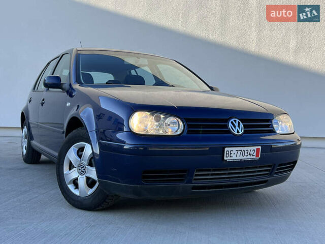 Синий Фольксваген Гольф, объемом двигателя 1.6 л и пробегом 284 тыс. км за 5350 $, фото 18 на Automoto.ua