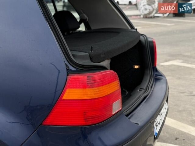 Синій Фольксваген Гольф, об'ємом двигуна 1.39 л та пробігом 202 тис. км за 3700 $, фото 32 на Automoto.ua