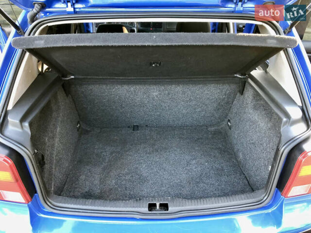 Синий Фольксваген Гольф, объемом двигателя 1.39 л и пробегом 274 тыс. км за 3850 $, фото 11 на Automoto.ua