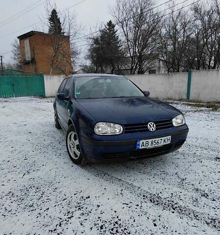 Синий Фольксваген Гольф, объемом двигателя 1.6 л и пробегом 259 тыс. км за 4000 $, фото 2 на Automoto.ua