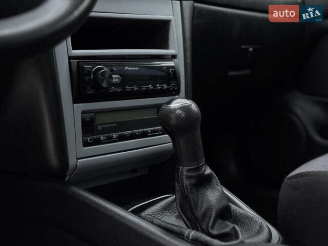 Синий Фольксваген Гольф, объемом двигателя 1.6 л и пробегом 284 тыс. км за 4250 $, фото 8 на Automoto.ua