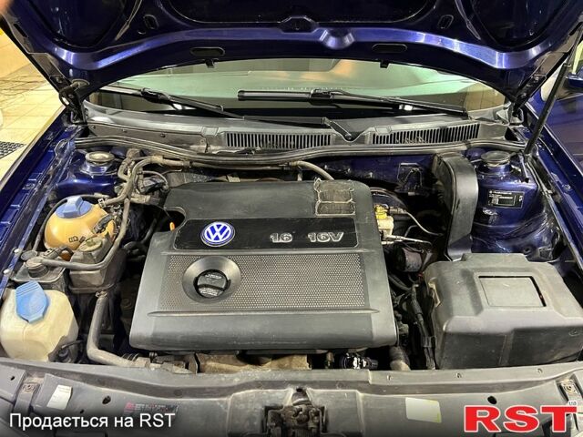 Синій Фольксваген Гольф, об'ємом двигуна 1.6 л та пробігом 290 тис. км за 4600 $, фото 7 на Automoto.ua