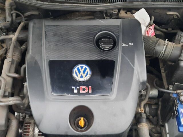 Синий Фольксваген Гольф, объемом двигателя 1.9 л и пробегом 274 тыс. км за 2600 $, фото 7 на Automoto.ua